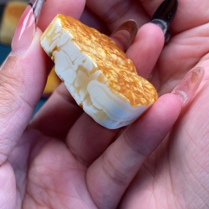 定制琥珀未镶嵌蜜蜡