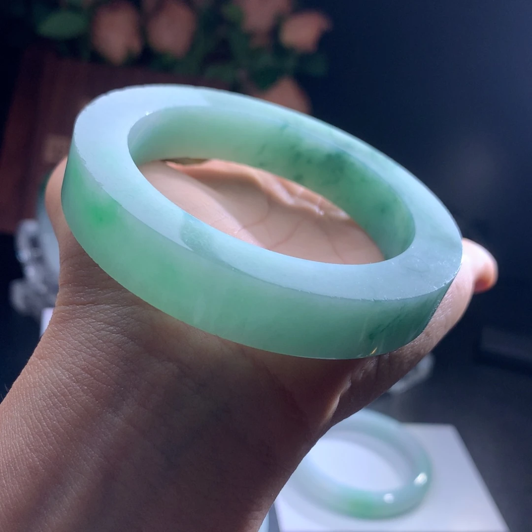 定制翡翠手镯未镶嵌