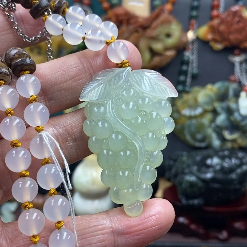 【闪购商品】蛇纹石玉未镶嵌吊坠