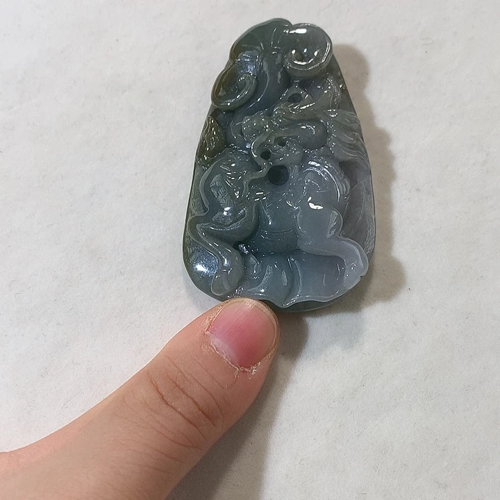 翡翠未镶嵌颈饰翡翠吊坠