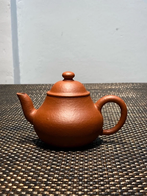 梨形壶，原矿老朱泥，120毫升，独孔出水