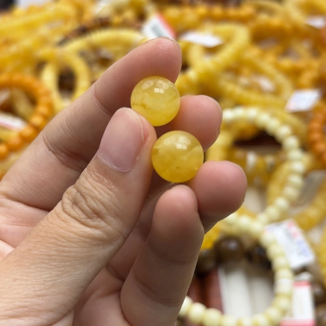 琥珀未镶嵌珠宝奇石