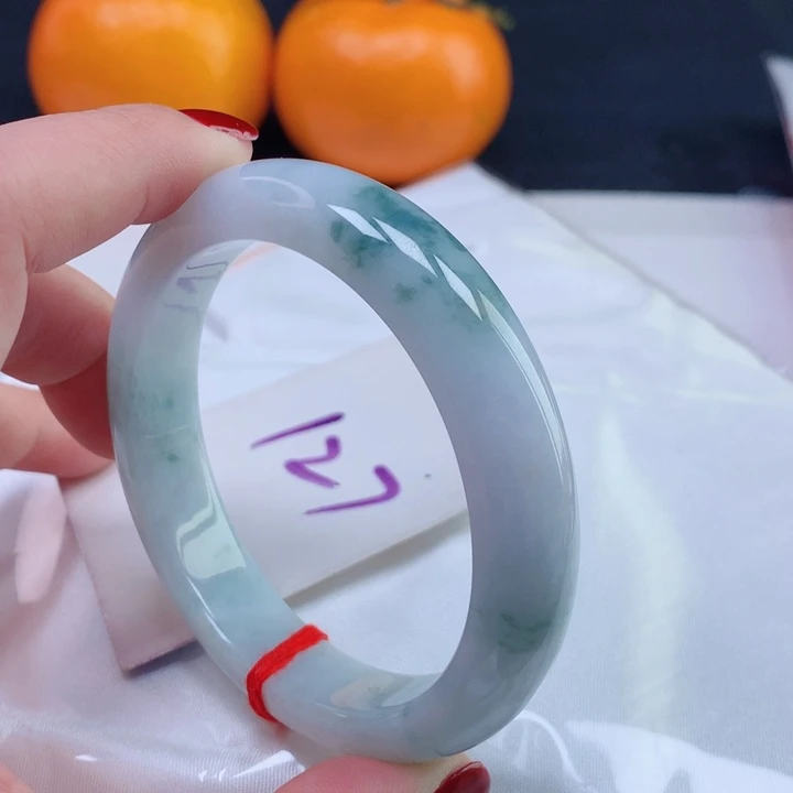 翡翠手镯未镶嵌5757575758