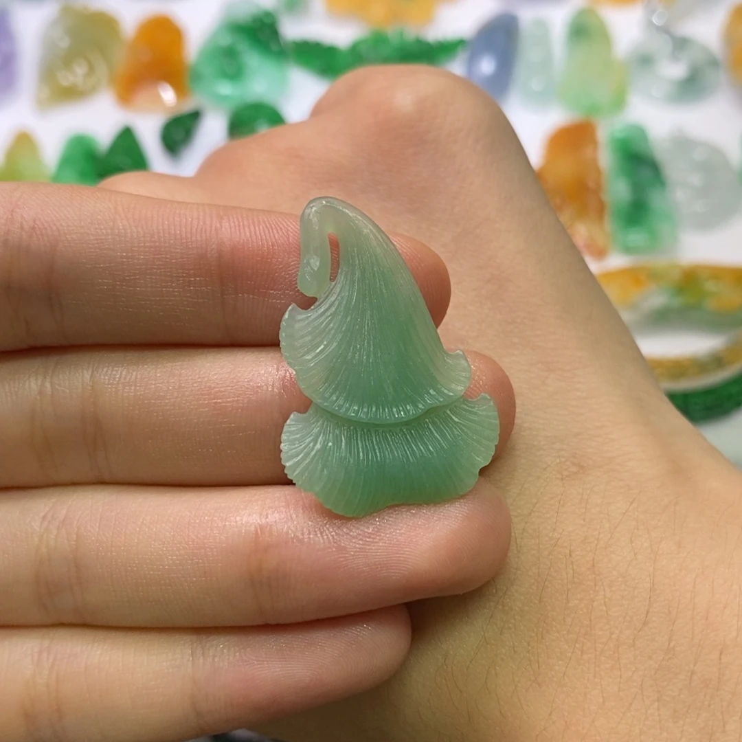 定制翡翠未镶嵌银杏叶吊坠