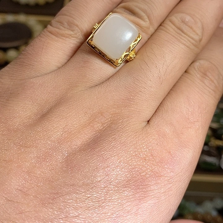 【闪购商品】银S925镶嵌戒指和田玉