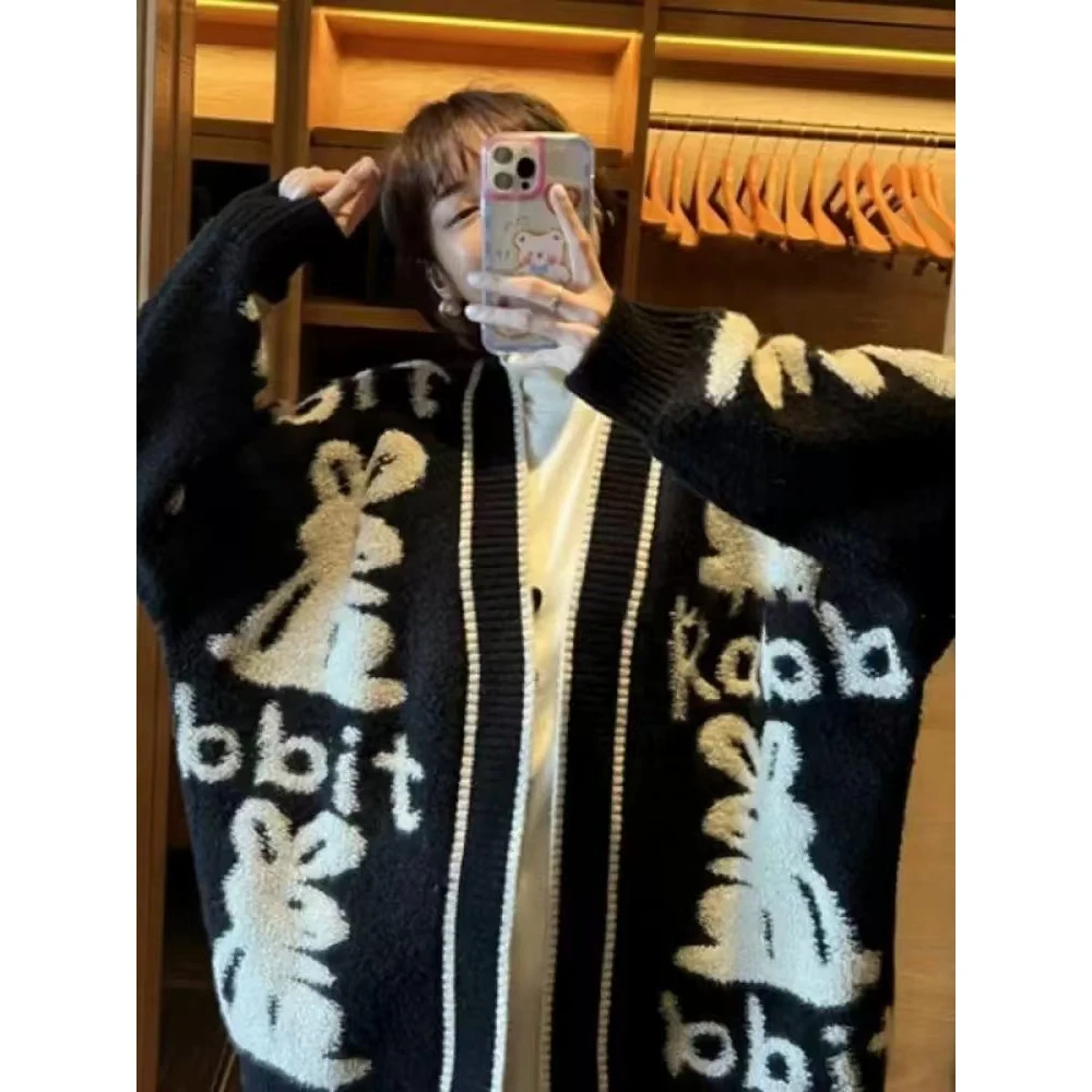 5101 Y8韩系穿搭2024秋冬季新款立体卡通兔系扣宽松开衫毛衣