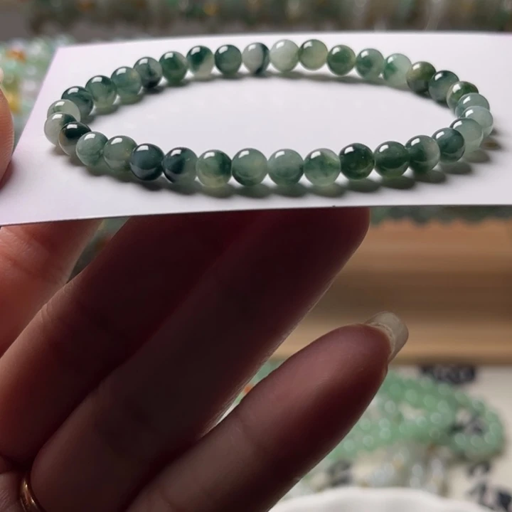 玉***点未镶嵌手串翡翠翡翠