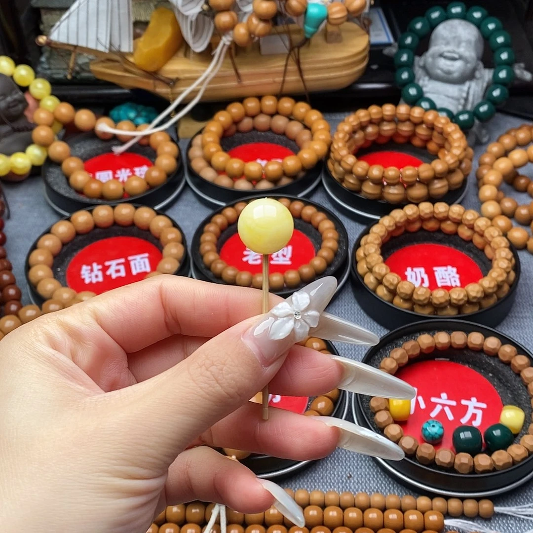 熊***二猴头核桃吊坠配饰（穿好无品瑕不退换）