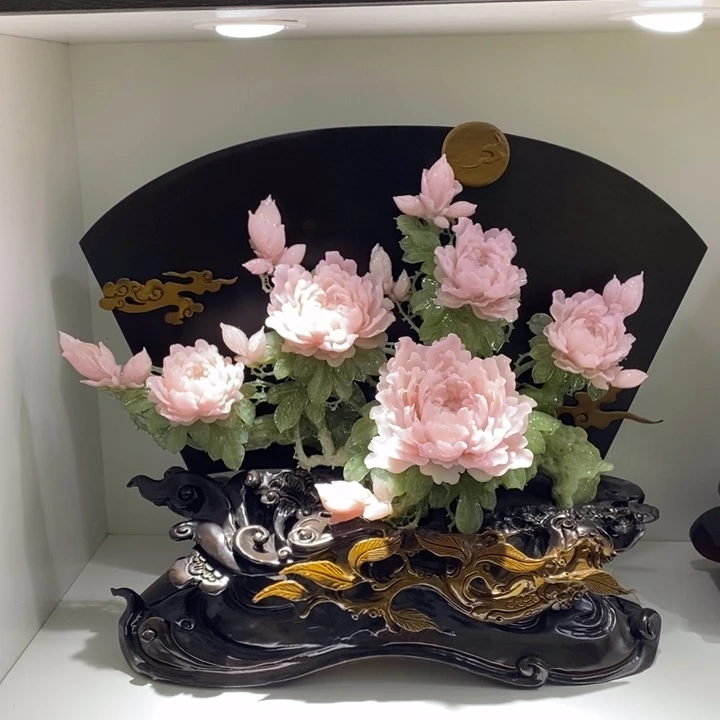 未镶嵌蛇纹石玉（覆膜）珠宝奇石