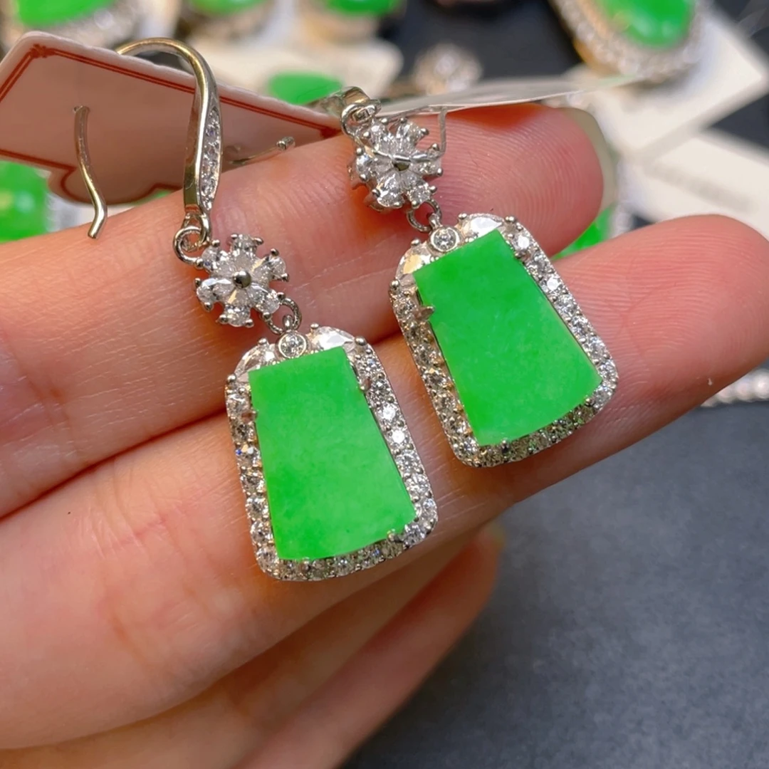 颈饰银S925镶嵌翡翠耳坠