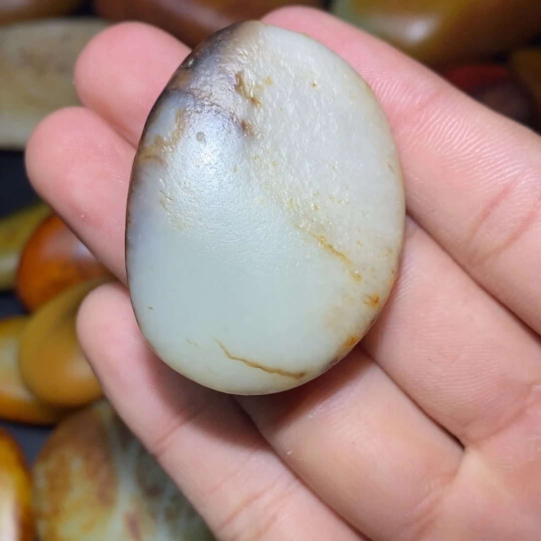 和田玉未镶嵌珠宝奇石