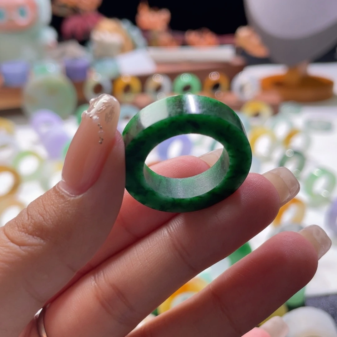 定制翡翠未镶嵌翡翠