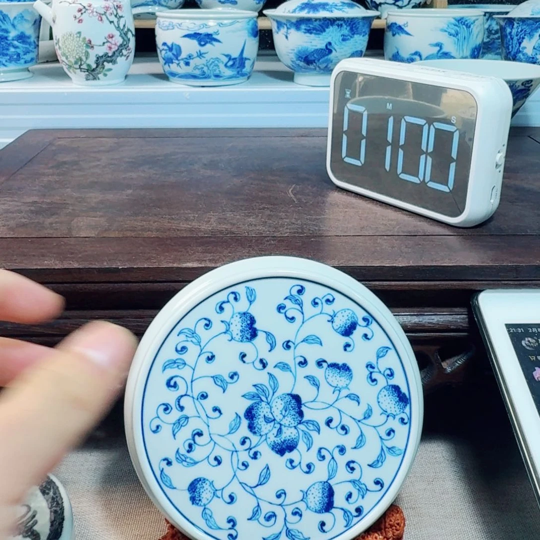 泥塑K****_盖置手工手绘