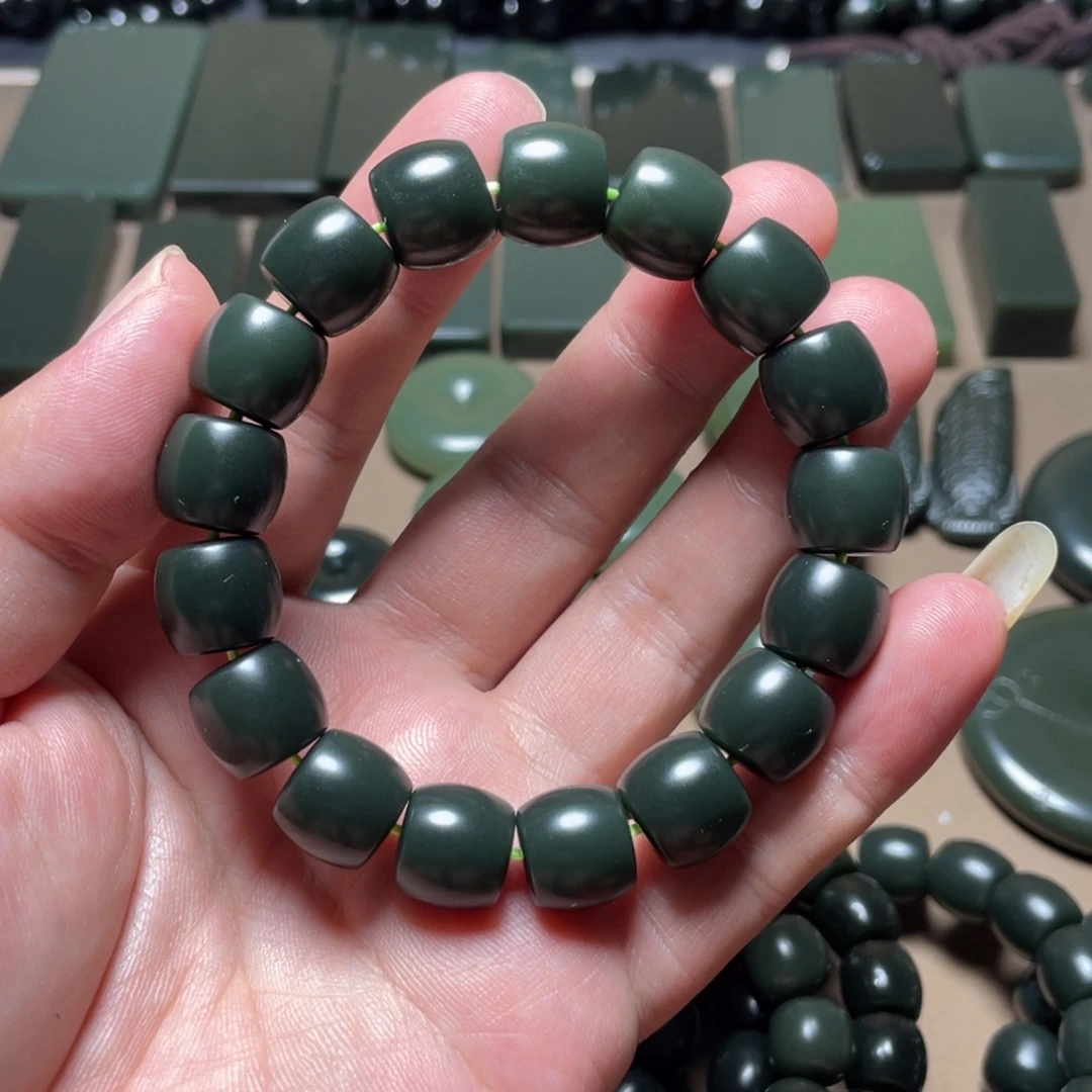 和田玉（青玉）未镶嵌手链