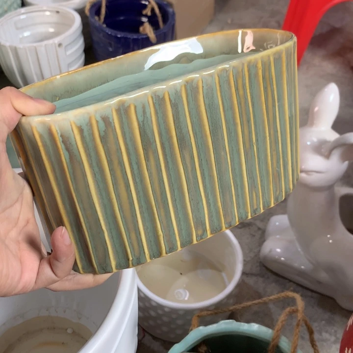 °****つ口19高11微瑕花盆微瑕