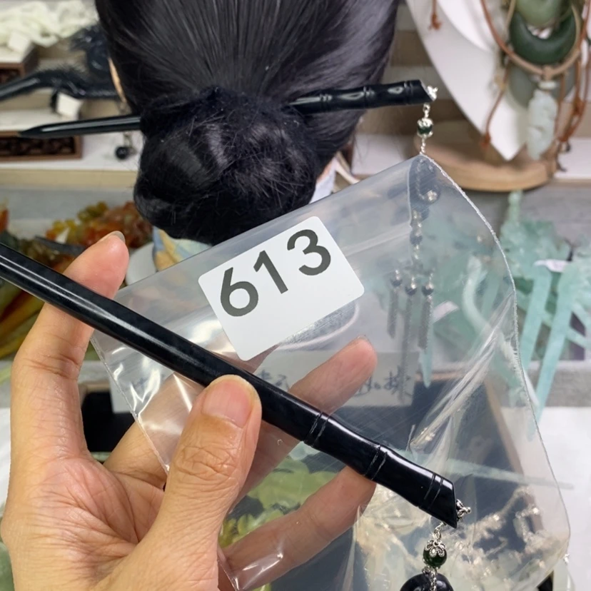 【闪购商品】岫玉颈饰未镶嵌阳**月