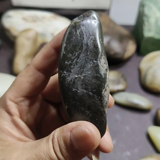 未镶嵌和田玉（糖玉）摆件