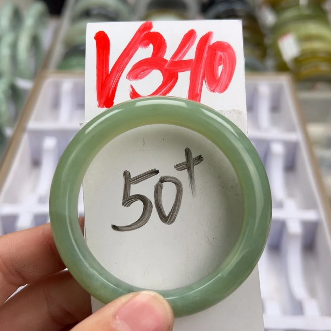 岫玉手镯未镶嵌天然岫玉微瑕