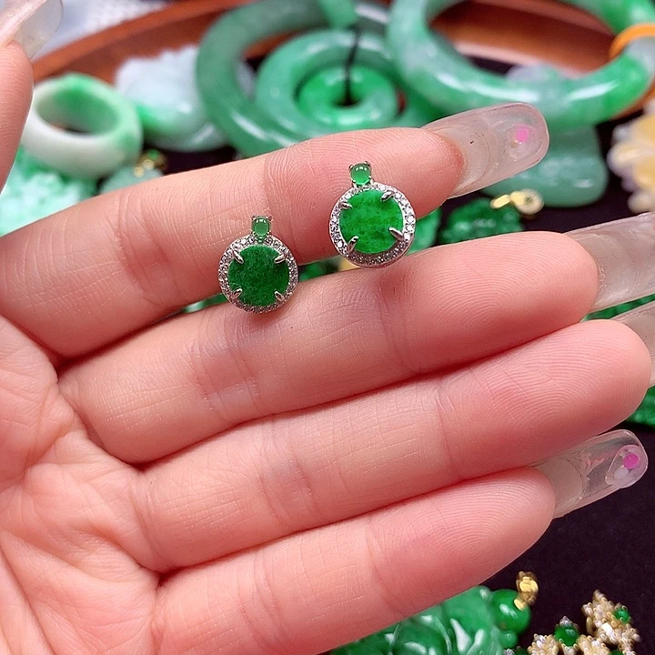 翡翠银S925镶嵌颈饰翡翠