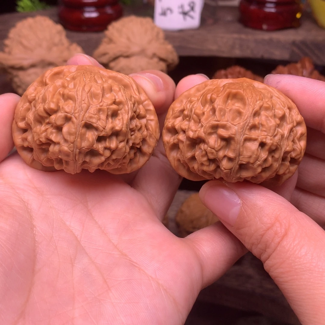 文玩核桃吊坠46宫灯