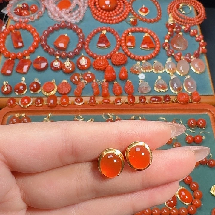 南红玛瑙银S925镶嵌耳饰