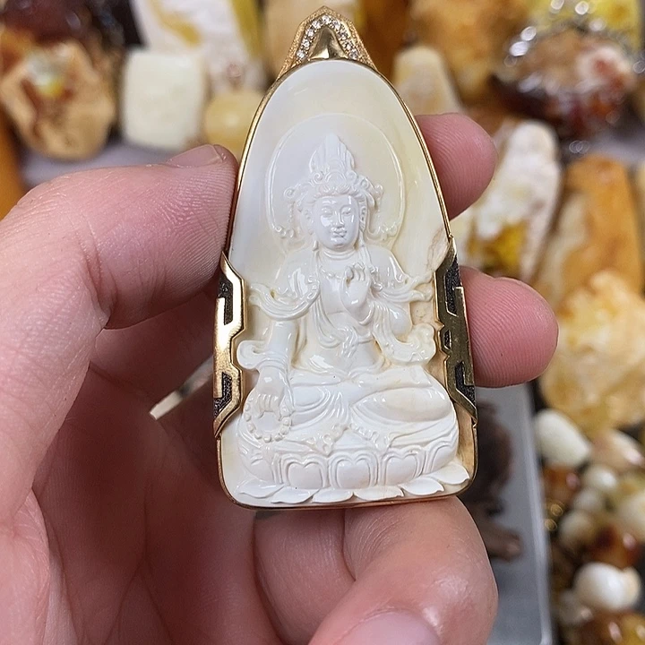 曌***哥琥珀未镶嵌裸石我