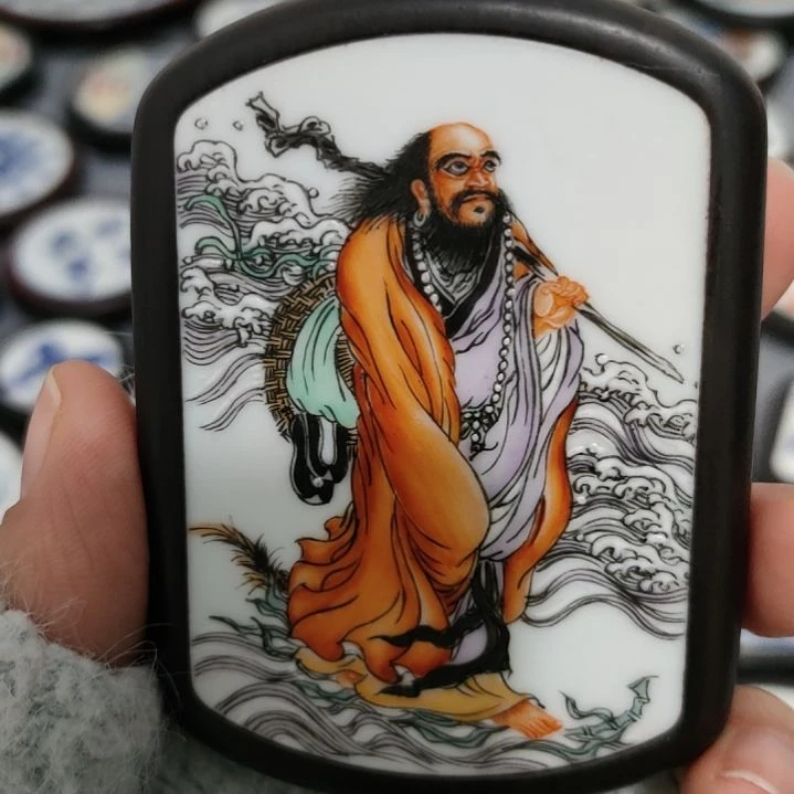 瓷片江***人粉彩达摩挂件一个一个