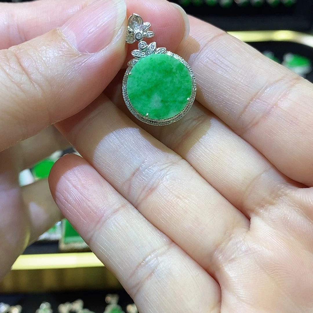 翡翠18K金镶嵌吊坠(不含链)天***?吊坠