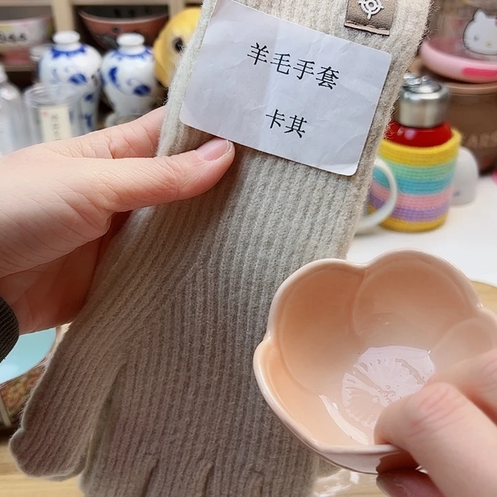 1565889866898899999