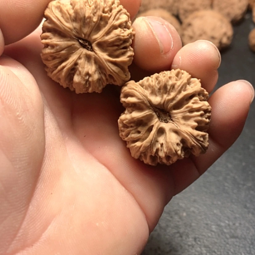 【闪购商品】文玩核桃吊坠用****2南疆