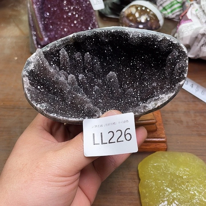 大型摆件（非配饰）未镶嵌水晶