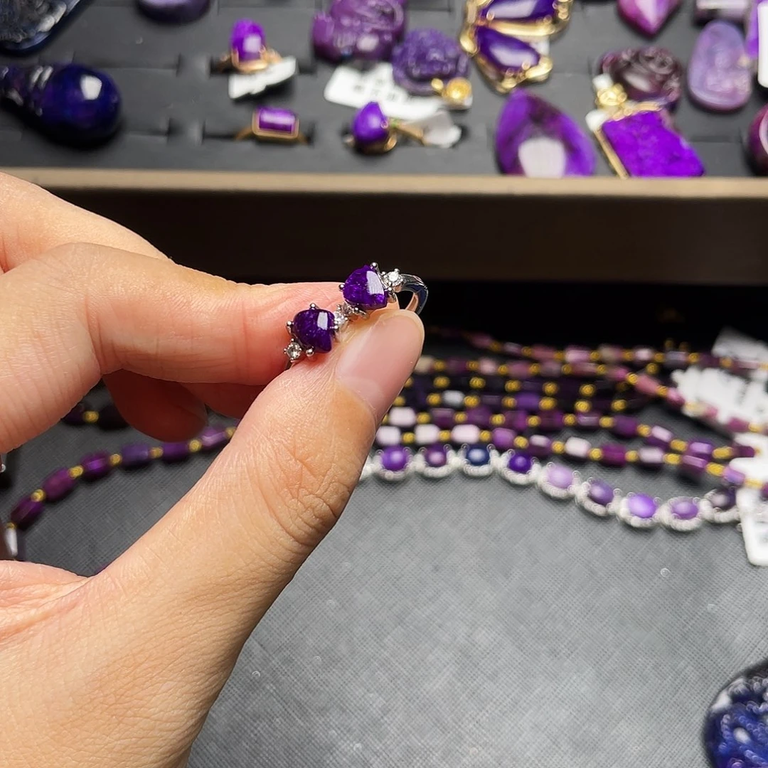 银S925镶嵌苏纪石（舒俱来）耳环