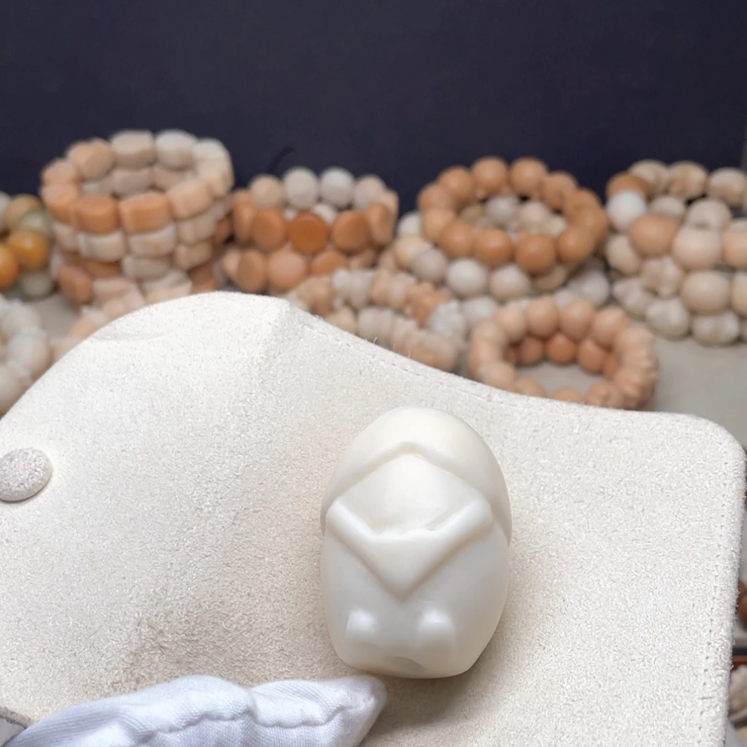 菩提根/象牙果吊坠瑕疵丁丁把件866