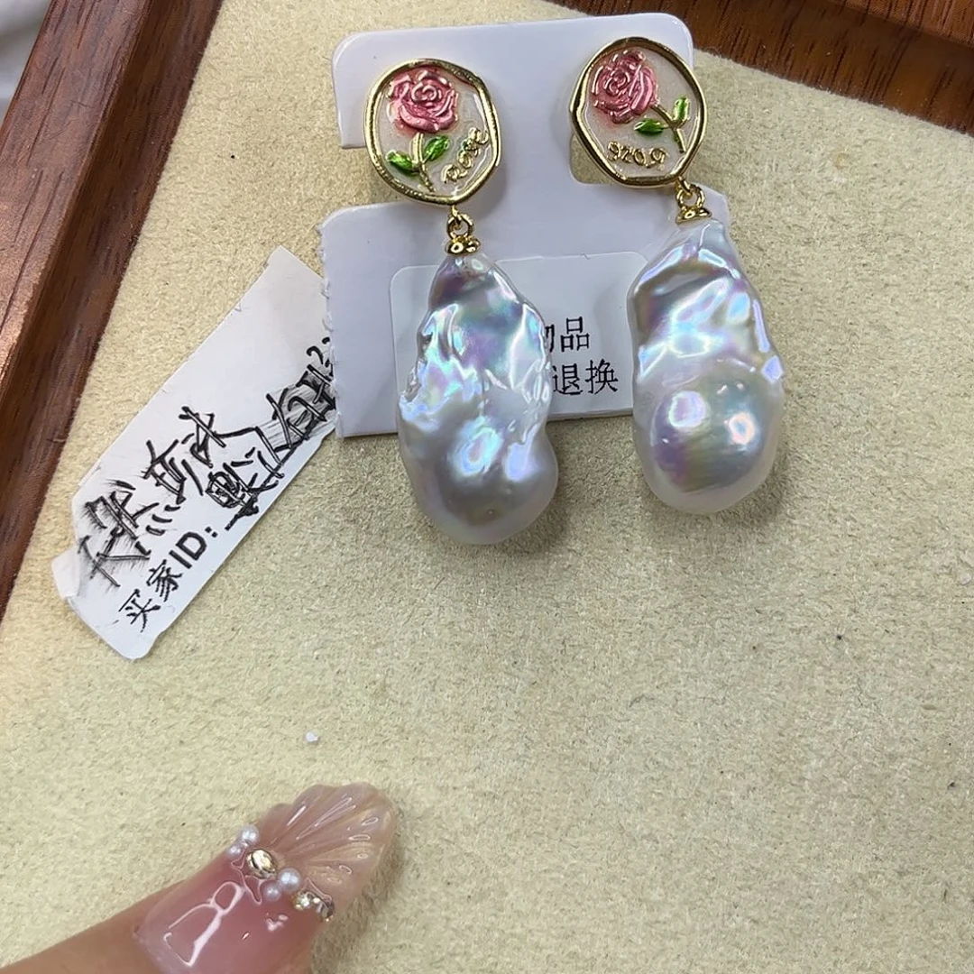合金耳饰淡水珍珠