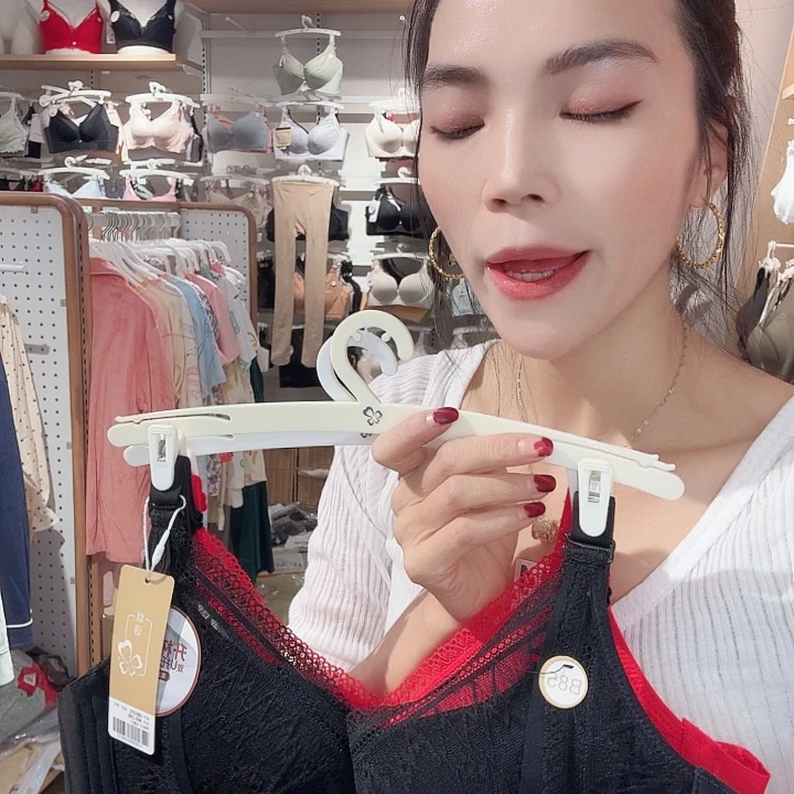 宁***～三醋酯纤维139米黑色38 B中厚/958