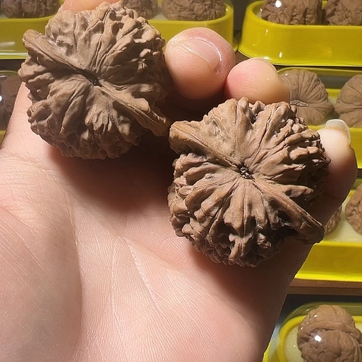 文玩核桃吊坠大***军官帽