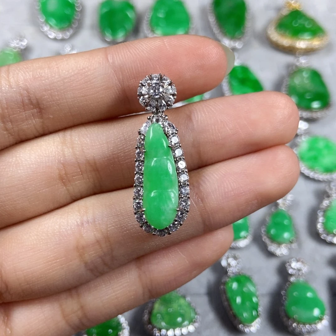 颈饰未镶嵌翡翠福豆