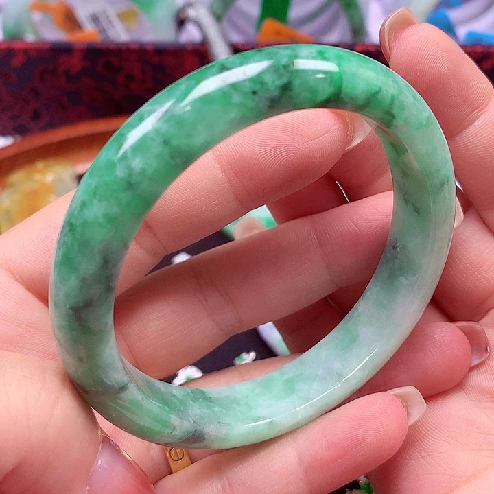 翡翠未镶嵌手镯翡翠手镯