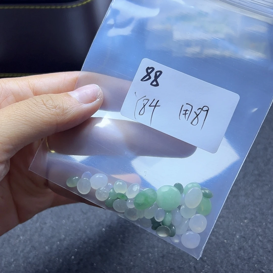 用***4翡翠散珠翡翠裸石