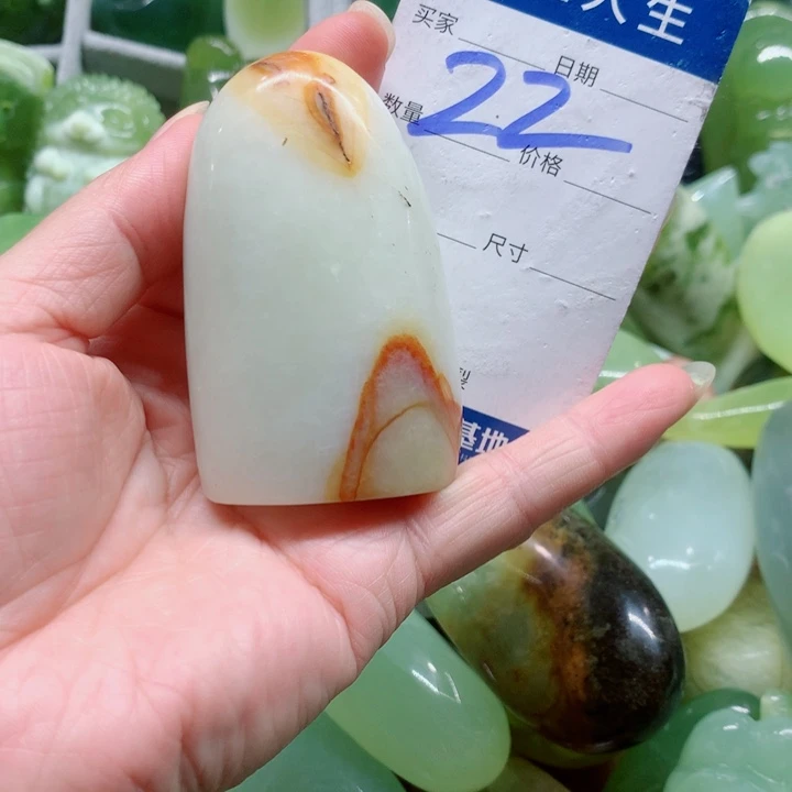 小***猪蛇纹石玉未镶嵌手把件
