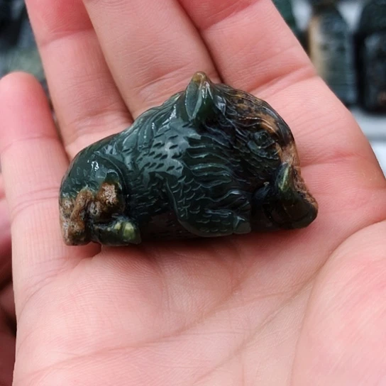 未镶嵌岫岩河磨玉（透闪石质玉）挂件