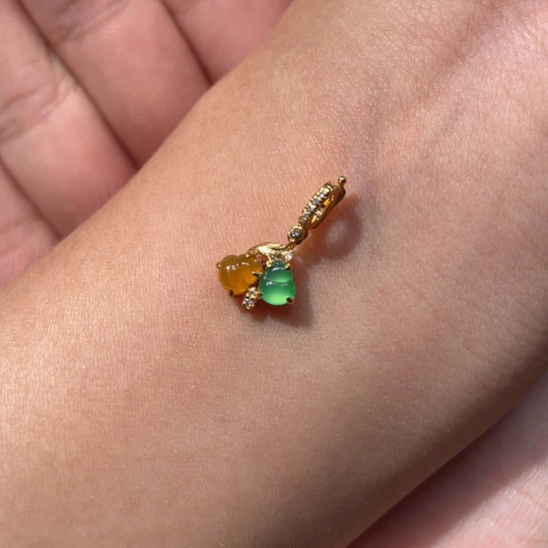 【闪购商品】翡翠18K金镶嵌颈饰吊坠