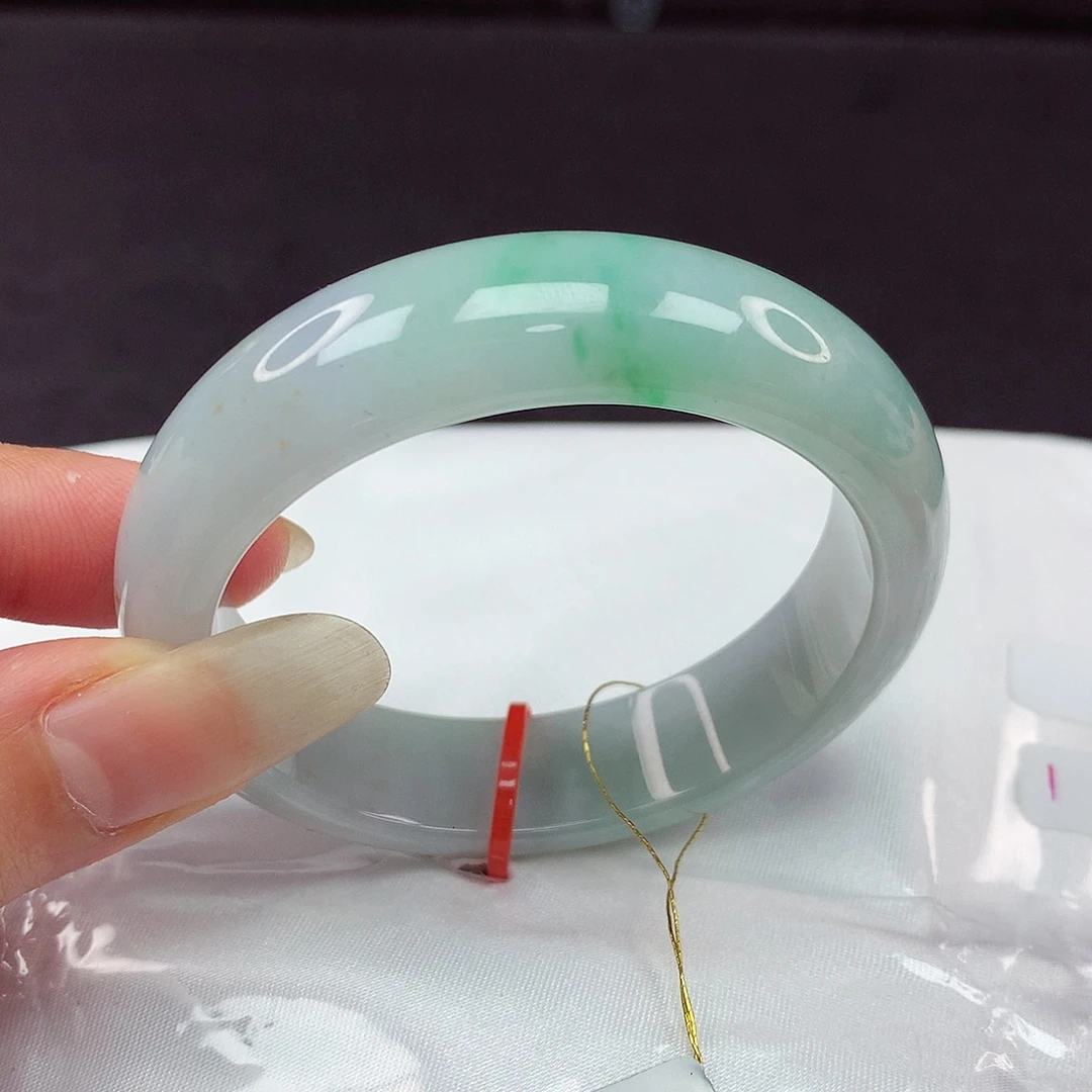 翡翠手镯未镶嵌52圈轮胎741