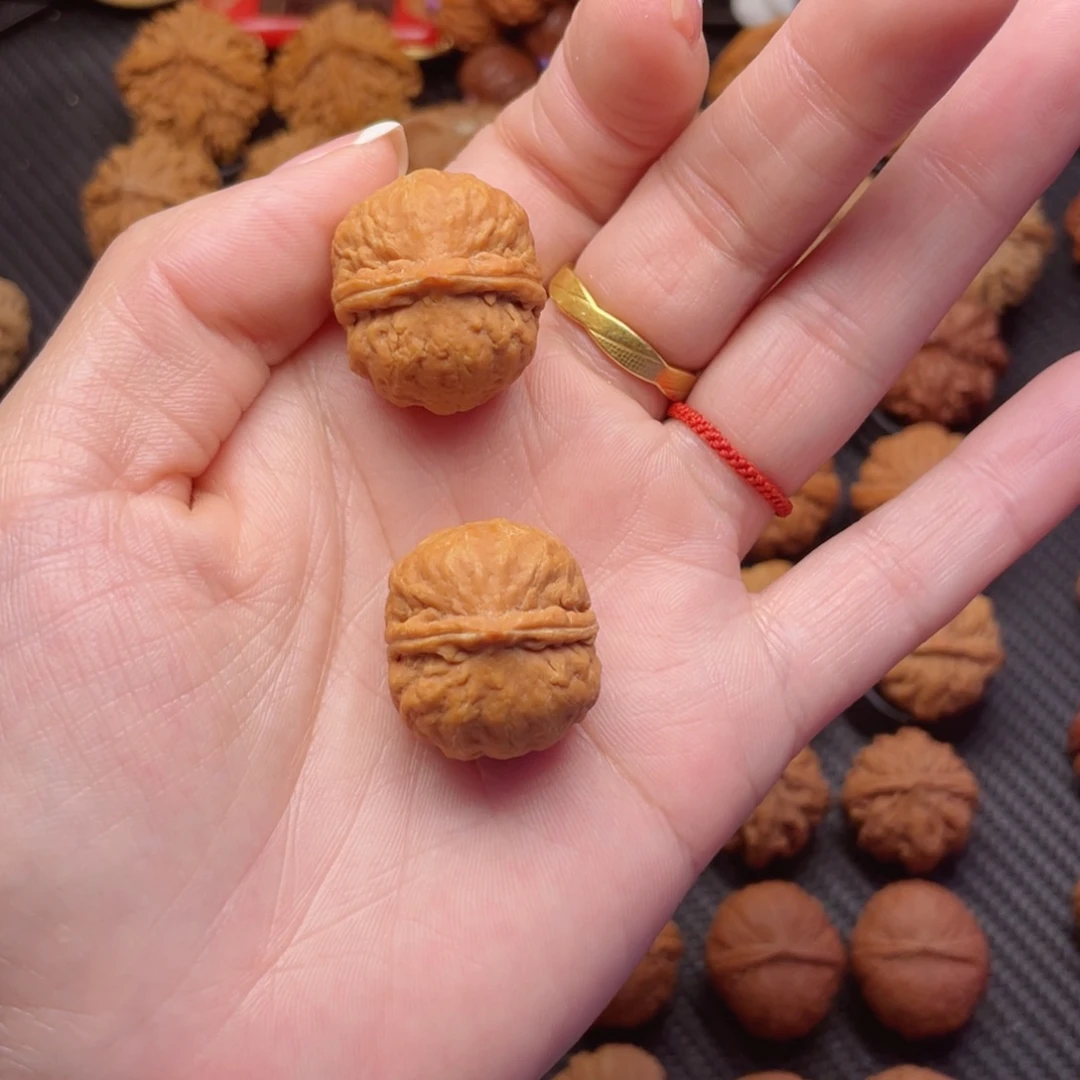 文玩核桃把件元宝