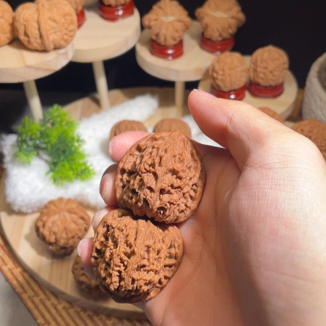 把件文玩核桃39三角疆