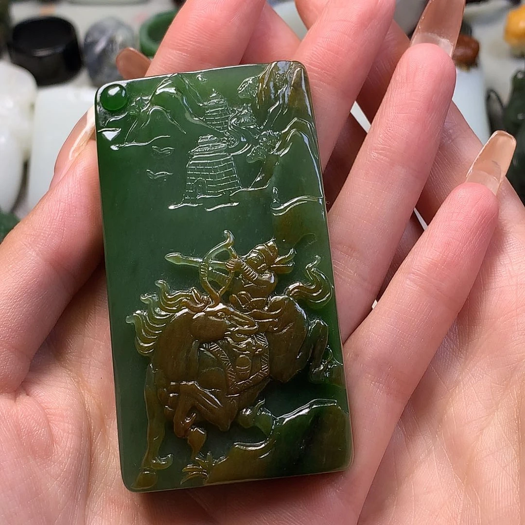 颈饰未镶嵌和田玉吹****风