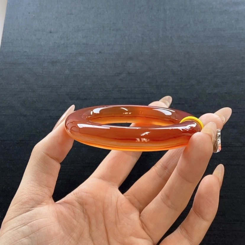 【闪购商品】玛瑙/玉髓手镯未镶嵌美***伊