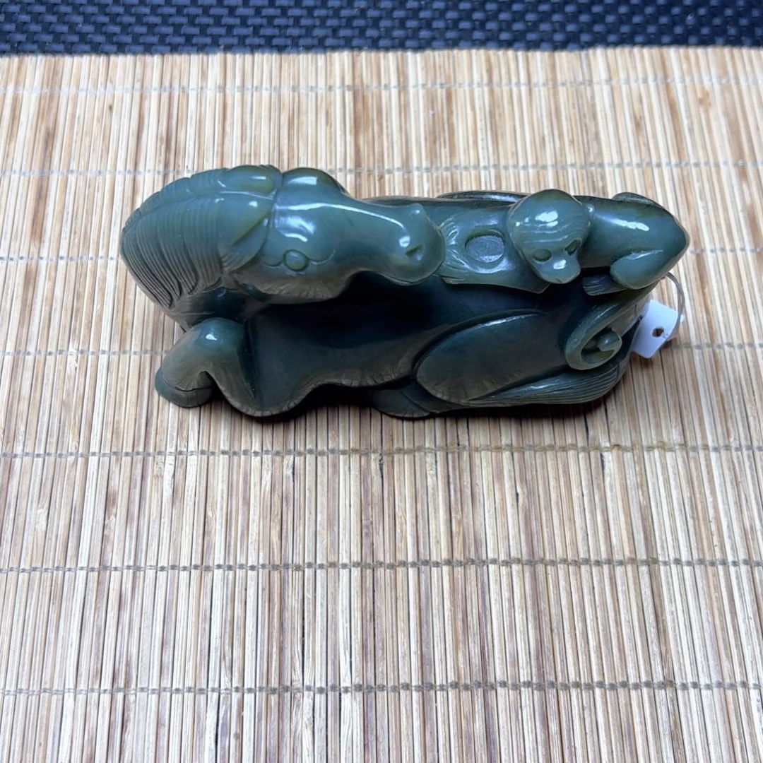 未镶嵌和田玉摆件