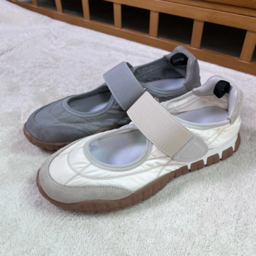 魔术贴玛丽珍鞋女2025新款平底单鞋百搭休闲运动