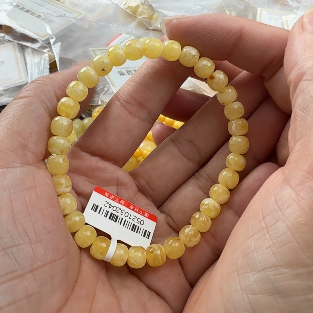 未镶嵌琥珀珠宝奇石